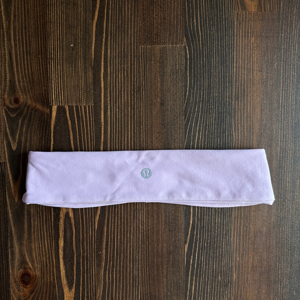 Lululemon fly away tamer headband